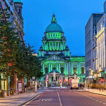 Elegant Belfast City Centre Apt Walk Everywhere Esterno foto