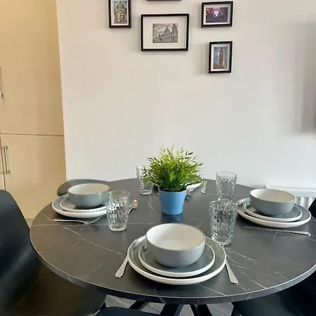 Elegant Belfast City Centre Apt Walk Everywhere Esterno foto
